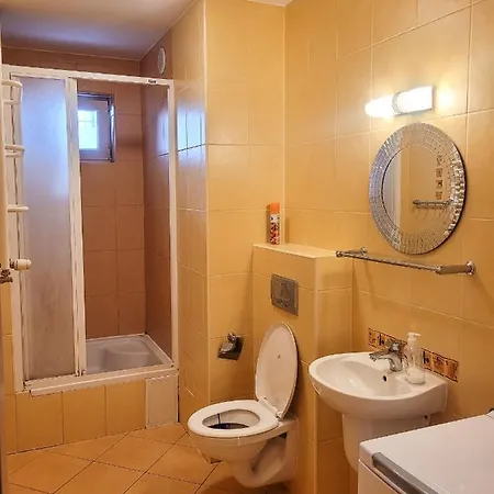 アパート Apartament Wylotowa 87