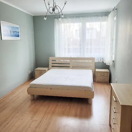 アパート Apartament Wylotowa 87 コウォブジェク